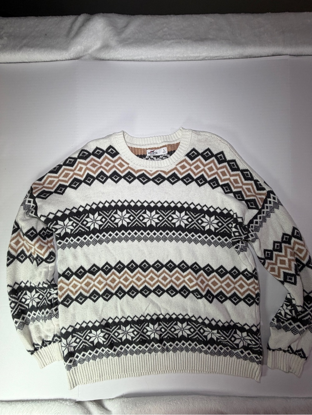 Hollister Women's oversized Fair Isle Crewneck Sweater in White, Black & Tan